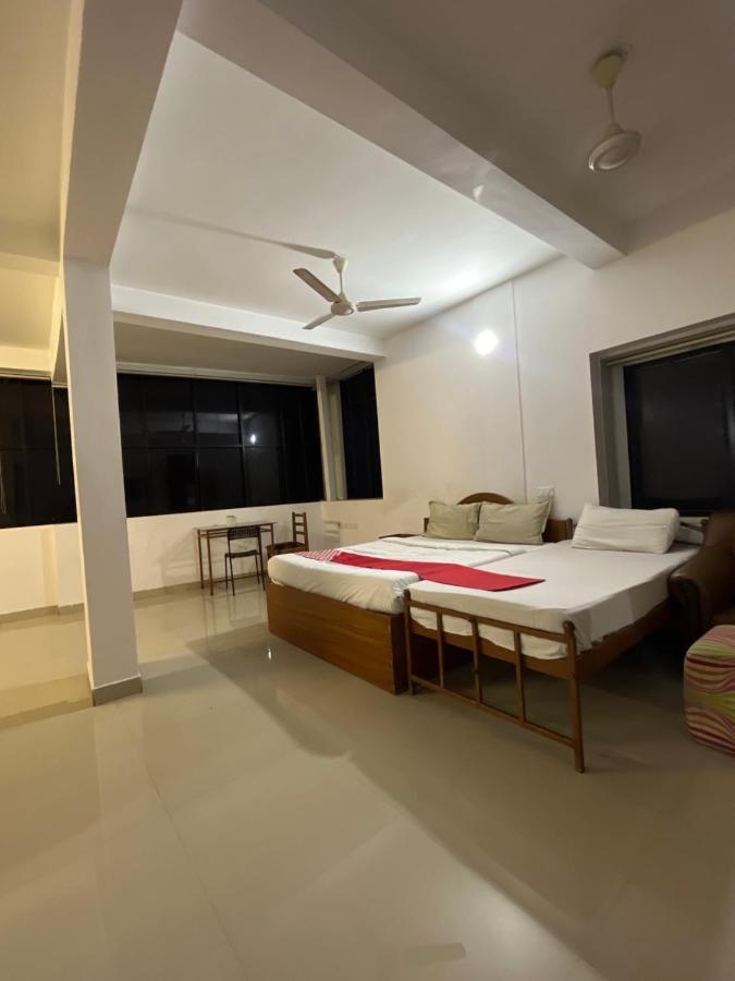 Tower 21 Regency Hotel Kochi Luaran gambar